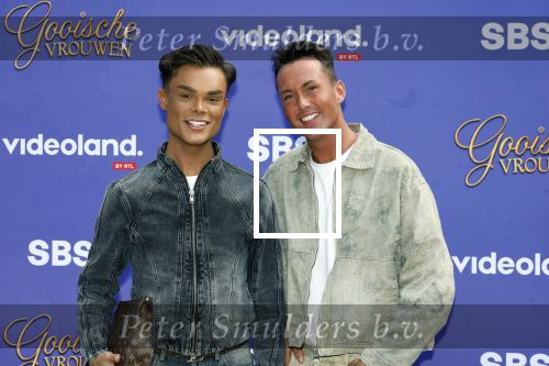 Blaricum 17 oktober 2025
Perspresentatie eerste aflevering Gooische vrouwen met oa aanwezig Linda de Mol Susan Visser Liews Visschedijk Teunie de Brouwer Tommy v Lent Robert de Hoog en Eefje Kuijtzer . Melle v Rooijen en Nick Eshuis