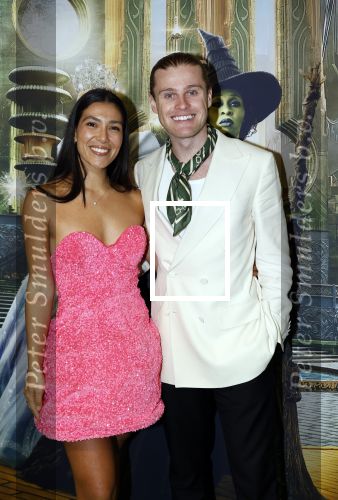 Amsterdam 18 november 2025
Premiere Wicked in het deLaMar theater . Moise Trustfull en Kaj v d Voort