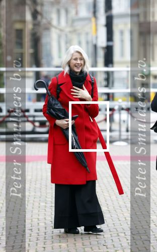 Den Haag 20 november 2025
 Prinses Amalia en haar vader Koning Willem Alexander bij de Grote Kerk, na de Bijzondere Verenigde Vergadering van de Eerste en Tweede Kamer, ter gelegenheid van de tachtigste verjaardag dat het parlement na de Tweede Wereldoorlog voor het eerst weer in gezamenlijkheid bijeenkwam. Eerste Kamervoorzitter Mei Li Vos Tweede Kamervoorzitter Thom van Campenvingen ze op . Mona Keijzer