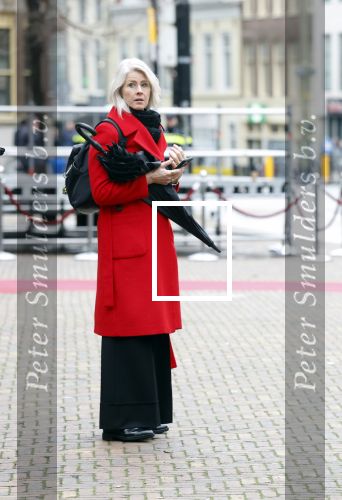 Den Haag 20 november 2025
 Prinses Amalia en haar vader Koning Willem Alexander bij de Grote Kerk, na de Bijzondere Verenigde Vergadering van de Eerste en Tweede Kamer, ter gelegenheid van de tachtigste verjaardag dat het parlement na de Tweede Wereldoorlog voor het eerst weer in gezamenlijkheid bijeenkwam. Eerste Kamervoorzitter Mei Li Vos Tweede Kamervoorzitter Thom van Campenvingen ze op . Mona Keijzer en Vera Bergkamp