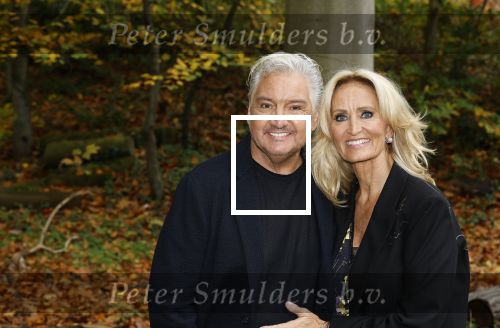 Naarden 3 november 2025
Presentatie nieuwe serie de Frogers met aanwezig Rene Froger Natasja Froger Danny Froger Ann Dominique Wilten Natascha Froger Matthijs Timmermans Charlie Didier Froger Sammy Verheij Maxim Froger en Ruby Celine met hun zoontje.