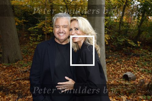 Naarden 3 november 2025
Presentatie nieuwe serie de Frogers met aanwezig Rene Froger Natasja Froger Danny Froger Ann Dominique Wilten Natascha Froger Matthijs Timmermans Charlie Didier Froger Sammy Verheij Maxim Froger en Ruby Celine met hun zoontje.