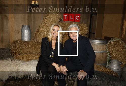 Naarden 3 november 2025
Presentatie nieuwe serie de Frogers met aanwezig Rene Froger Natasja Froger Danny Froger Ann Dominique Wilten Natascha Froger Matthijs Timmermans Charlie Didier Froger Sammy Verheij Maxim Froger en Ruby Celine met hun zoontje.