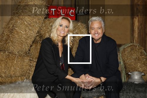 Naarden 3 november 2025
Presentatie nieuwe serie de Frogers met aanwezig Rene Froger Natasja Froger Danny Froger Ann Dominique Wilten Natascha Froger Matthijs Timmermans Charlie Didier Froger Sammy Verheij Maxim Froger en Ruby Celine met hun zoontje.