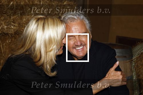 Naarden 3 november 2025
Presentatie nieuwe serie de Frogers met aanwezig Rene Froger Natasja Froger Danny Froger Ann Dominique Wilten Natascha Froger Matthijs Timmermans Charlie Didier Froger Sammy Verheij Maxim Froger en Ruby Celine met hun zoontje.