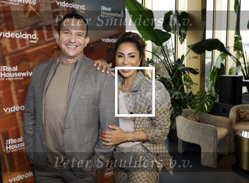 Amsterdam 11 november 2025
Presentatie real housewives of Amsterdam in het W hotel.
Aanwezig Niama Amhali Renee Vervoorn Cherry Ann Person Lilian Dziedzic Kimmylien Nguyen Djamila Celina en Elvira Penthesilea. Niama Amhali met man Najib Amhali