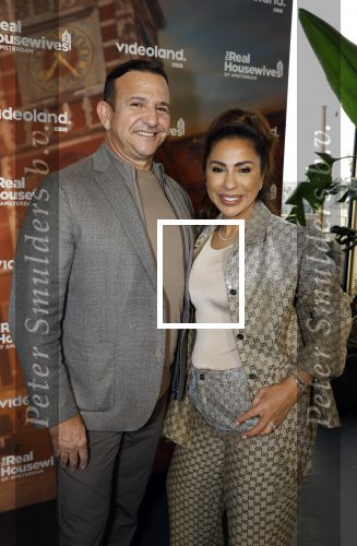 Amsterdam 11 november 2025
Presentatie real housewives of Amsterdam in het W hotel.
Aanwezig Niama Amhali Renee Vervoorn Cherry Ann Person Lilian Dziedzic Kimmylien Nguyen Djamila Celina en Elvira Penthesilea. Niama Amhali met man Najib Amhali