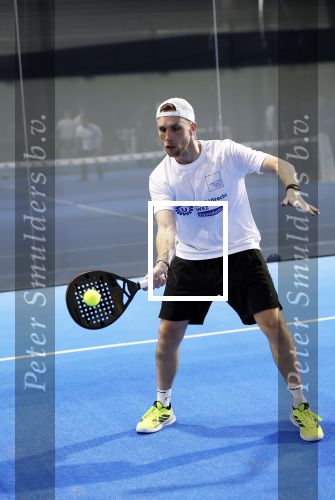 Utrecht 6 november 2025
Padel tournooi voor het UMC ziekenhuis bij Hal 22. Nicky Romero speelde samen met Renze Klamer