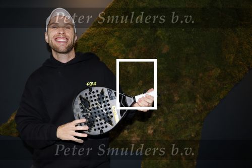 Utrecht 6 november 2025
Padel tournooi voor het UMC ziekenhuis bij Hal 22. Nicky Romero speelde samen met Renze Klamer