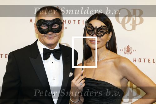 Amsterdam 26 november 2025
Olcay Gulsen geeft een groot feest ( Gemaskerd bal) in het Amstel Hotel. Olcay Gulsen en partner Eelko v Kooten