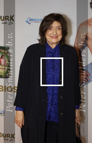 Amsterdam 4 november 2025
Premiere Augurk aan zee in Tuschinski met de cast die bestaat uit oa Monic Hendrickx Martin v Waardenberg Olga Zuiderhoek Jelka v Houten Frank Lammers Peter v d Begin en Tibor Lukacs. Robert v Hemert heeft de titelsong geschreven .