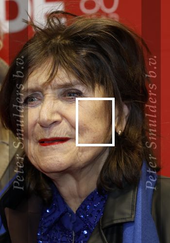 Amsterdam 30 november 2025
80 jaar het DeLaMar theater . Kees Hulst poseert met Olga Zuiderhoek