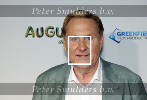 Amsterdam 4 november 2025
Premiere Augurk aan zee in Tuschinski met de cast die bestaat uit oa Monic Hendrickx Martin v Waardenberg Olga Zuiderhoek Jelka v Houten Frank Lammers Peter v d Begin en Tibor Lukacs. Robert v Hemert heeft de titelsong geschreven .