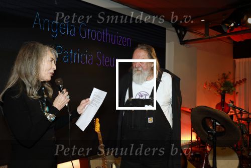 Wassenaar 23 november 2025
Boekpresentatie Patricia Steur in kasteel Wittenburg . Angela Groothuizen presenteert het en Henk Schiffmacher krijgt het eerste boek.