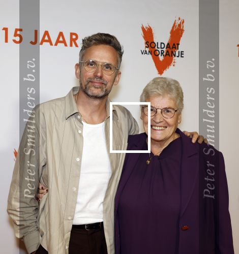 Leiden 30 oktober 2025
15 jaar de musical soldaat v Oranje . Patrick Martens met moeder