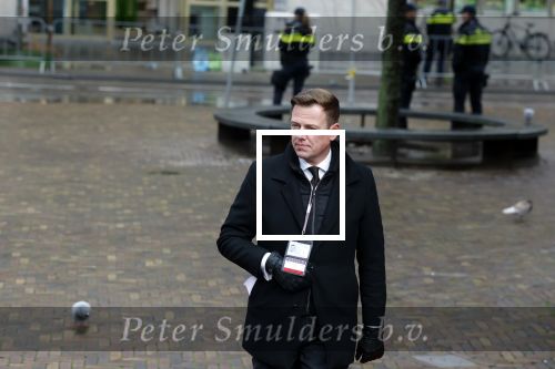Den Haag 20 november 2025
 Prinses Amalia en haar vader Koning Willem Alexander bij de Grote Kerk, na de Bijzondere Verenigde Vergadering van de Eerste en Tweede Kamer, ter gelegenheid van de tachtigste verjaardag dat het parlement na de Tweede Wereldoorlog voor het eerst weer in gezamenlijkheid bijeenkwam. Eerste Kamervoorzitter Mei Li Vos Tweede Kamervoorzitter Thom van Campenvingen ze op .