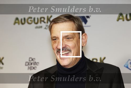 Amsterdam 4 november 2025
Premiere Augurk aan zee in Tuschinski met de cast die bestaat uit oa Monic Hendrickx Martin v Waardenberg Olga Zuiderhoek Jelka v Houten Frank Lammers Peter v d Begin en Tibor Lukacs. Robert v Hemert heeft de titelsong geschreven .