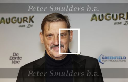 Amsterdam 4 november 2025
Premiere Augurk aan zee in Tuschinski met de cast die bestaat uit oa Monic Hendrickx Martin v Waardenberg Olga Zuiderhoek Jelka v Houten Frank Lammers Peter v d Begin en Tibor Lukacs. Robert v Hemert heeft de titelsong geschreven .