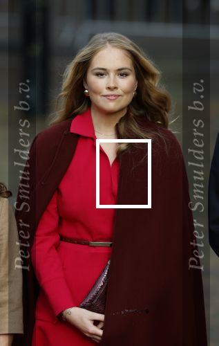 Den Haag 20 november 2025
 Prinses Amalia en haar vader Koning Willem Alexander bij de Grote Kerk, na de Bijzondere Verenigde Vergadering van de Eerste en Tweede Kamer, ter gelegenheid van de tachtigste verjaardag dat het parlement na de Tweede Wereldoorlog voor het eerst weer in gezamenlijkheid bijeenkwam. Eerste Kamervoorzitter Mei Li Vos Tweede Kamervoorzitter Thom van Campenvingen ze op .