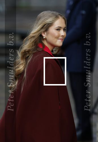 Den Haag 20 november 2025
 Prinses Amalia en haar vader Koning Willem Alexander bij de Grote Kerk, na de Bijzondere Verenigde Vergadering van de Eerste en Tweede Kamer, ter gelegenheid van de tachtigste verjaardag dat het parlement na de Tweede Wereldoorlog voor het eerst weer in gezamenlijkheid bijeenkwam. Eerste Kamervoorzitter Mei Li Vos Tweede Kamervoorzitter Thom van Campenvingen ze op .