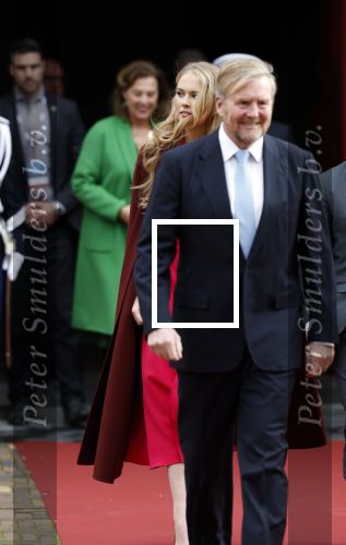 Den Haag 20 november 2025
 Prinses Amalia en haar vader Koning Willem Alexander bij de Grote Kerk, na de Bijzondere Verenigde Vergadering van de Eerste en Tweede Kamer, ter gelegenheid van de tachtigste verjaardag dat het parlement na de Tweede Wereldoorlog voor het eerst weer in gezamenlijkheid bijeenkwam. Eerste Kamervoorzitter Mei Li Vos Tweede Kamervoorzitter Thom van Campenvingen ze op .