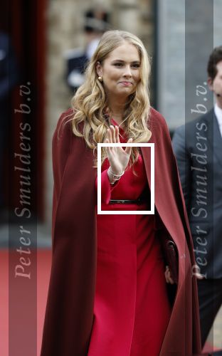 Den Haag 20 november 2025
 Prinses Amalia en haar vader Koning Willem Alexander bij de Grote Kerk, na de Bijzondere Verenigde Vergadering van de Eerste en Tweede Kamer, ter gelegenheid van de tachtigste verjaardag dat het parlement na de Tweede Wereldoorlog voor het eerst weer in gezamenlijkheid bijeenkwam. Eerste Kamervoorzitter Mei Li Vos Tweede Kamervoorzitter Thom van Campenvingen ze op .