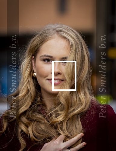 Den Haag 20 november 2025
 Prinses Amalia en haar vader Koning Willem Alexander bij de Grote Kerk, na de Bijzondere Verenigde Vergadering van de Eerste en Tweede Kamer, ter gelegenheid van de tachtigste verjaardag dat het parlement na de Tweede Wereldoorlog voor het eerst weer in gezamenlijkheid bijeenkwam. Eerste Kamervoorzitter Mei Li Vos Tweede Kamervoorzitter Thom van Campenvingen ze op .