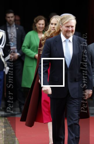 Den Haag 20 november 2025
 Prinses Amalia en haar vader Koning Willem Alexander bij de Grote Kerk, na de Bijzondere Verenigde Vergadering van de Eerste en Tweede Kamer, ter gelegenheid van de tachtigste verjaardag dat het parlement na de Tweede Wereldoorlog voor het eerst weer in gezamenlijkheid bijeenkwam. Eerste Kamervoorzitter Mei Li Vos Tweede Kamervoorzitter Thom van Campenvingen ze op .