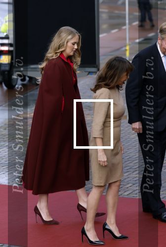 Den Haag 20 november 2025
 Prinses Amalia en haar vader Koning Willem Alexander bij de Grote Kerk, na de Bijzondere Verenigde Vergadering van de Eerste en Tweede Kamer, ter gelegenheid van de tachtigste verjaardag dat het parlement na de Tweede Wereldoorlog voor het eerst weer in gezamenlijkheid bijeenkwam. Eerste Kamervoorzitter Mei Li Vos Tweede Kamervoorzitter Thom van Campenvingen ze op .