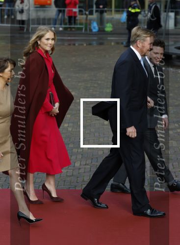 Den Haag 20 november 2025
 Prinses Amalia en haar vader Koning Willem Alexander bij de Grote Kerk, na de Bijzondere Verenigde Vergadering van de Eerste en Tweede Kamer, ter gelegenheid van de tachtigste verjaardag dat het parlement na de Tweede Wereldoorlog voor het eerst weer in gezamenlijkheid bijeenkwam. Eerste Kamervoorzitter Mei Li Vos Tweede Kamervoorzitter Thom van Campenvingen ze op .