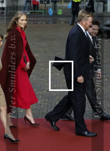 Den Haag 20 november 2025
 Prinses Amalia en haar vader Koning Willem Alexander bij de Grote Kerk, na de Bijzondere Verenigde Vergadering van de Eerste en Tweede Kamer, ter gelegenheid van de tachtigste verjaardag dat het parlement na de Tweede Wereldoorlog voor het eerst weer in gezamenlijkheid bijeenkwam. Eerste Kamervoorzitter Mei Li Vos Tweede Kamervoorzitter Thom van Campenvingen ze op .