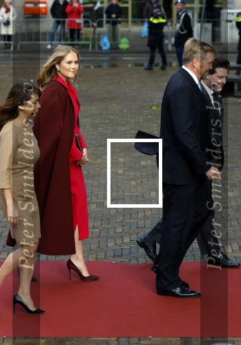 Den Haag 20 november 2025
 Prinses Amalia en haar vader Koning Willem Alexander bij de Grote Kerk, na de Bijzondere Verenigde Vergadering van de Eerste en Tweede Kamer, ter gelegenheid van de tachtigste verjaardag dat het parlement na de Tweede Wereldoorlog voor het eerst weer in gezamenlijkheid bijeenkwam. Eerste Kamervoorzitter Mei Li Vos Tweede Kamervoorzitter Thom van Campenvingen ze op .