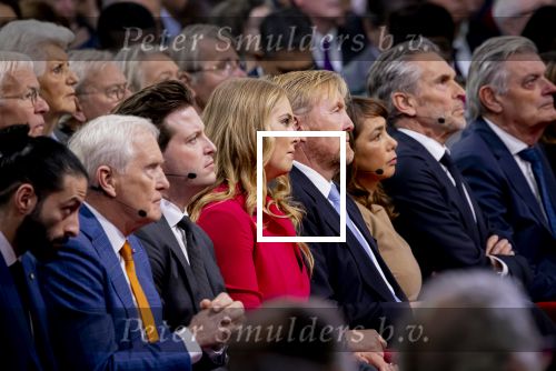Den Haag 20 november 2025
 Prinses Amalia en haar vader Koning Willem Alexander bij de Grote Kerk, na de Bijzondere Verenigde Vergadering van de Eerste en Tweede Kamer, ter gelegenheid van de tachtigste verjaardag dat het parlement na de Tweede Wereldoorlog voor het eerst weer in gezamenlijkheid bijeenkwam. Eerste Kamervoorzitter Mei Li Vos Tweede Kamervoorzitter Thom van Campenvingen ze op .