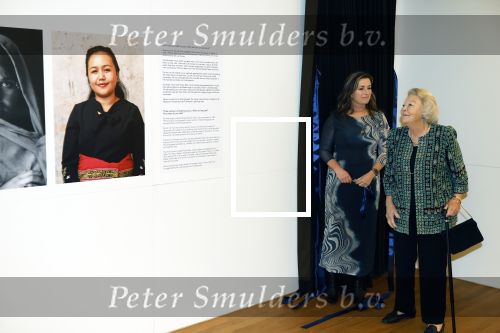 Amsterdam 13 november 2025
Prinses Beatrix en Sacha de Boer bij de opening van een fototentoonstelling ter gelegenheid van het honderdjarig bestaan van ontwikkelingsorganisatie Simavi in het Rijksmuseum in Amsterdam