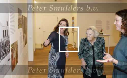 Amsterdam 13 november 2025
Prinses Beatrix en Sacha de Boer bij de opening van een fototentoonstelling ter gelegenheid van het honderdjarig bestaan van ontwikkelingsorganisatie Simavi in het Rijksmuseum in Amsterdam