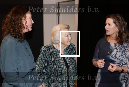 Amsterdam 13 november 2025
Prinses Beatrix en Sacha de Boer bij de opening van een fototentoonstelling ter gelegenheid van het honderdjarig bestaan van ontwikkelingsorganisatie Simavi in het Rijksmuseum in Amsterdam