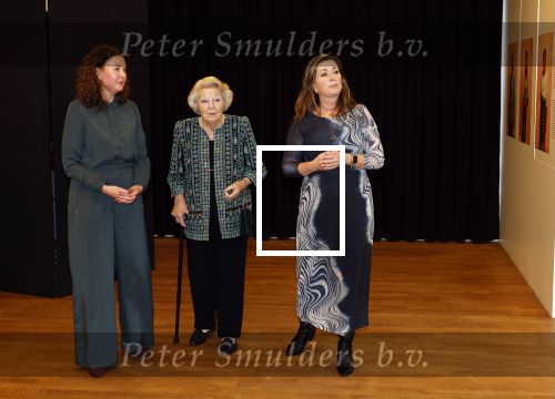 Amsterdam 13 november 2025
Prinses Beatrix en Sacha de Boer bij de opening van een fototentoonstelling ter gelegenheid van het honderdjarig bestaan van ontwikkelingsorganisatie Simavi in het Rijksmuseum in Amsterdam