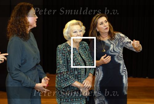 Amsterdam 13 november 2025
Prinses Beatrix en Sacha de Boer bij de opening van een fototentoonstelling ter gelegenheid van het honderdjarig bestaan van ontwikkelingsorganisatie Simavi in het Rijksmuseum in Amsterdam