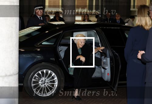 Amsterdam 13 november 2025
Prinses Beatrix en Sacha de Boer bij de opening van een fototentoonstelling ter gelegenheid van het honderdjarig bestaan van ontwikkelingsorganisatie Simavi in het Rijksmuseum in Amsterdam