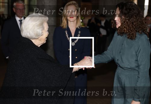 Amsterdam 13 november 2025
Prinses Beatrix en Sacha de Boer bij de opening van een fototentoonstelling ter gelegenheid van het honderdjarig bestaan van ontwikkelingsorganisatie Simavi in het Rijksmuseum in Amsterdam
