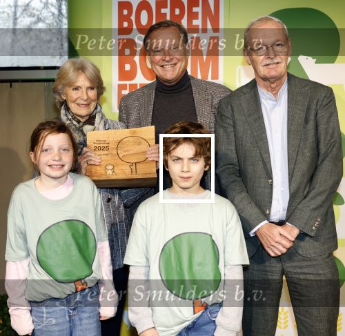 Laren (Gelderland) 19 november 2025
Bijeenkomst van nationale boomplantdag waar prinses Irene uit handen van Albert Verlinde een prijs krijgt omdat zij zich altijd ingezet heeft voor behoud en onderhoud bomen .