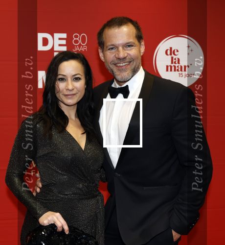 Amsterdam 30 november 2025
80 jaar het DeLaMar theater . Rene van Kooten poseert met partner Tanya Van Der Kooij