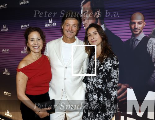 Zaandam 30 november 2025
Premiere Dial for murder in het zaantheater . Rick Engelkes en zijn vrouw Annemarie en dochter Teddie