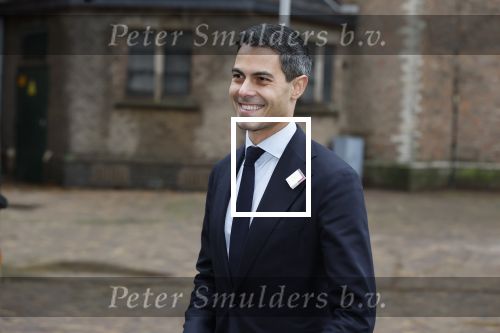 Den Haag 20 november 2025
 Prinses Amalia en haar vader Koning Willem Alexander bij de Grote Kerk, na de Bijzondere Verenigde Vergadering van de Eerste en Tweede Kamer, ter gelegenheid van de tachtigste verjaardag dat het parlement na de Tweede Wereldoorlog voor het eerst weer in gezamenlijkheid bijeenkwam. Eerste Kamervoorzitter Mei Li Vos Tweede Kamervoorzitter Thom van Campenvingen ze op . Rob Jetten