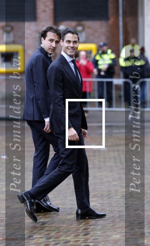 Den Haag 20 november 2025
 Prinses Amalia en haar vader Koning Willem Alexander bij de Grote Kerk, na de Bijzondere Verenigde Vergadering van de Eerste en Tweede Kamer, ter gelegenheid van de tachtigste verjaardag dat het parlement na de Tweede Wereldoorlog voor het eerst weer in gezamenlijkheid bijeenkwam. Eerste Kamervoorzitter Mei Li Vos Tweede Kamervoorzitter Thom van Campenvingen ze op . Rob Jetten en Jesse Klaver