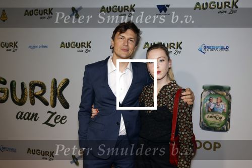 Amsterdam 4 november 2025
Premiere Augurk aan zee in Tuschinski met de cast die bestaat uit oa Monic Hendrickx Martin v Waardenberg Olga Zuiderhoek Jelka v Houten Frank Lammers Peter v d Begin en Tibor Lukacs. Robert v Hemert heeft de titelsong geschreven . Robbert Bleij