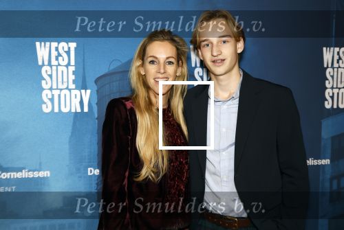 Rotterdam 23 november 2025
Premiere West side story in het nieuwe luxor. Roos Reedijk met zoon