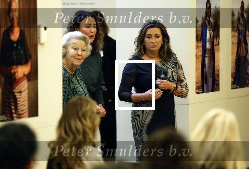 Amsterdam 13 november 2025
Prinses Beatrix en Sacha de Boer bij de opening van een fototentoonstelling ter gelegenheid van het honderdjarig bestaan van ontwikkelingsorganisatie Simavi in het Rijksmuseum in Amsterdam