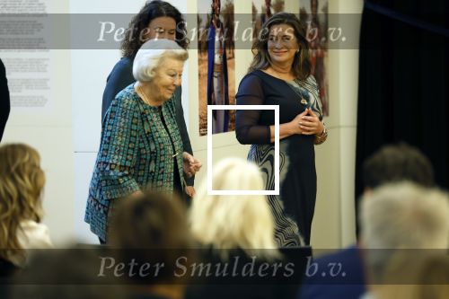 Amsterdam 13 november 2025
Prinses Beatrix en Sacha de Boer bij de opening van een fototentoonstelling ter gelegenheid van het honderdjarig bestaan van ontwikkelingsorganisatie Simavi in het Rijksmuseum in Amsterdam