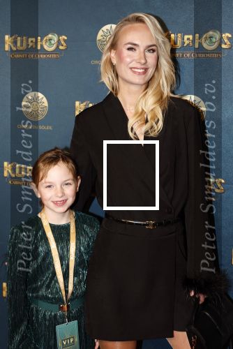 Den Haag 23 oktober 2025
Premiere Circque du Soleil op het malieveld in Den Haag. Sanne Akkerman kwam met haar dochter